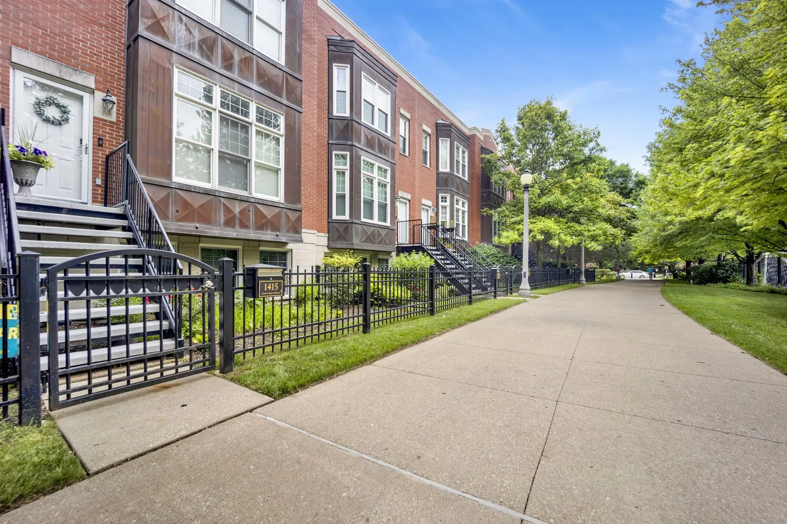 1111 W 15TH Street 224 IL