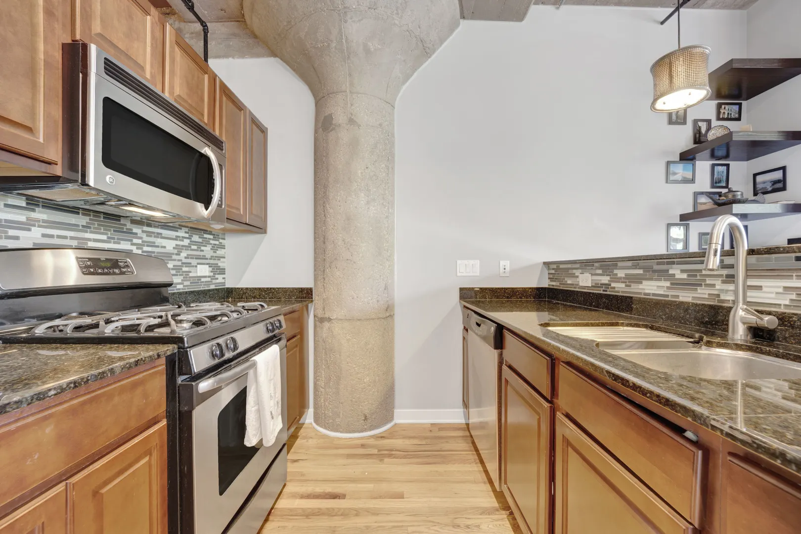 1111 W 15TH Street 224 IL