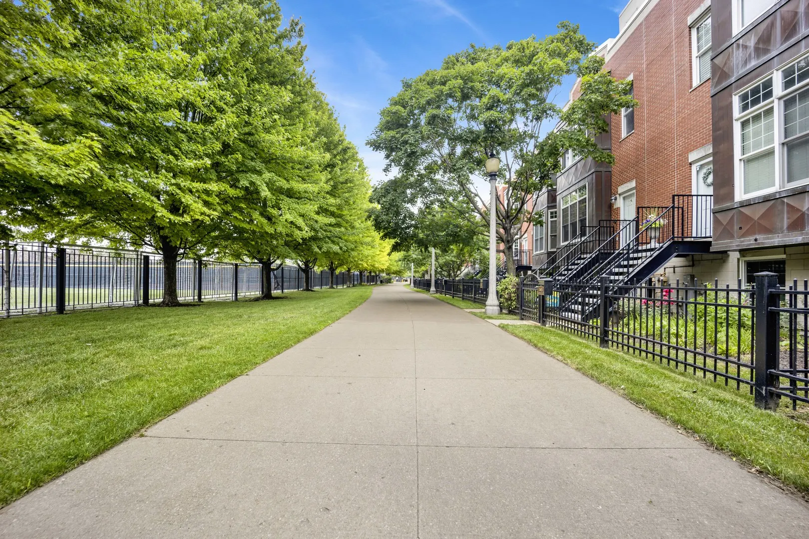 1111 W 15TH Street 224 IL