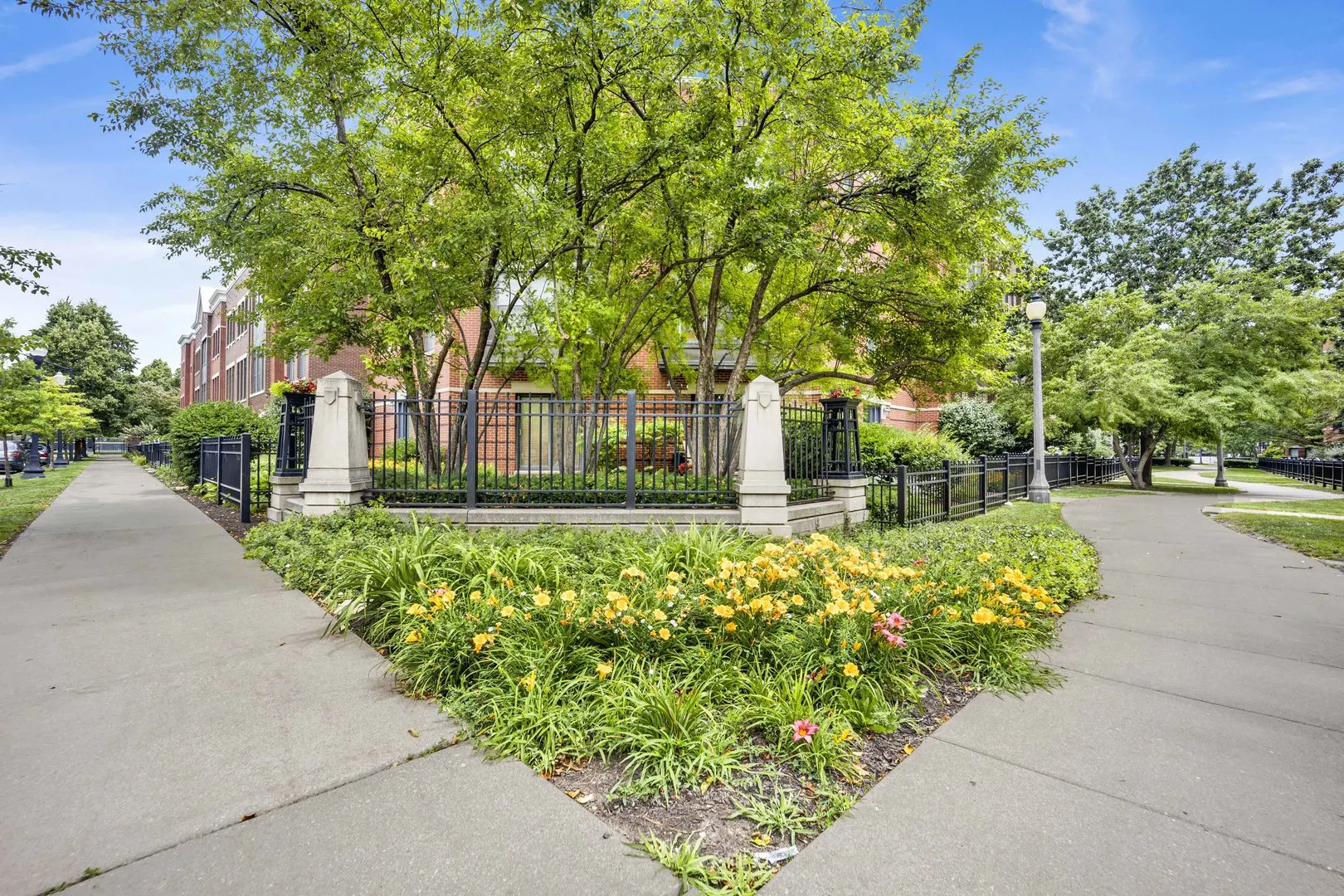 1111 W 15TH Street 224 IL