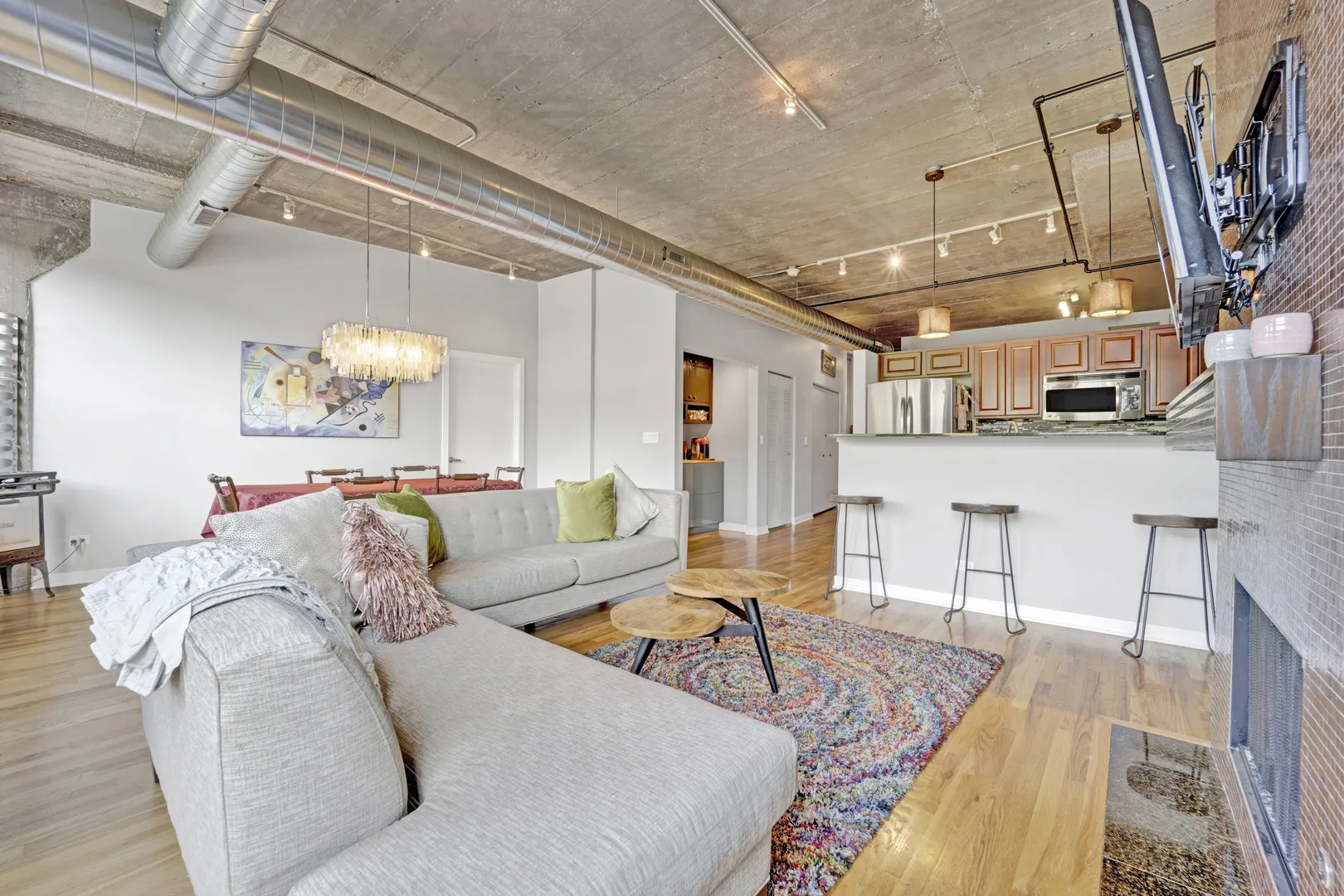1111 W 15TH Street 224 IL