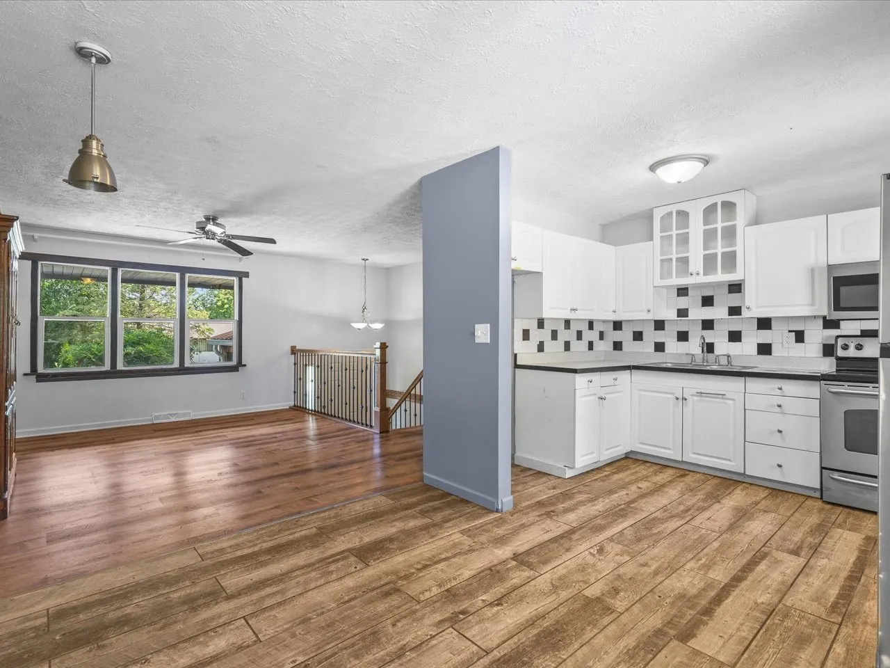 5825 Kirkwood Drive IL