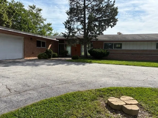 3363 S Manor Drive IL