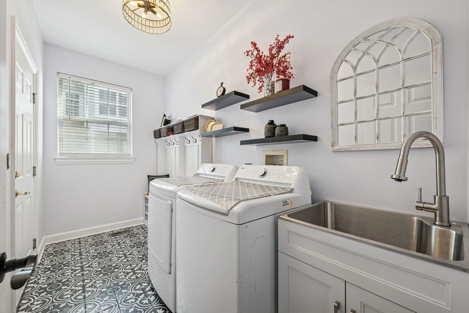 1619 Patriot Boulevard IL