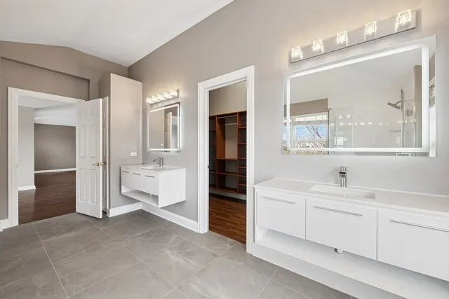 1619 Patriot Boulevard IL