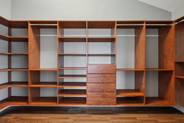 1619 Patriot Boulevard IL