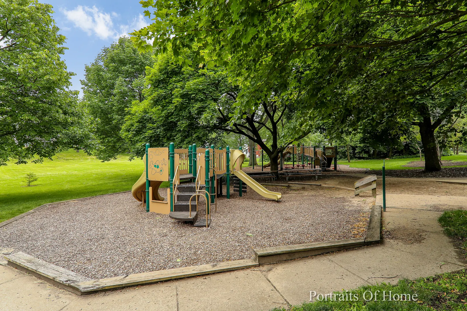5244 Benton Avenue IL