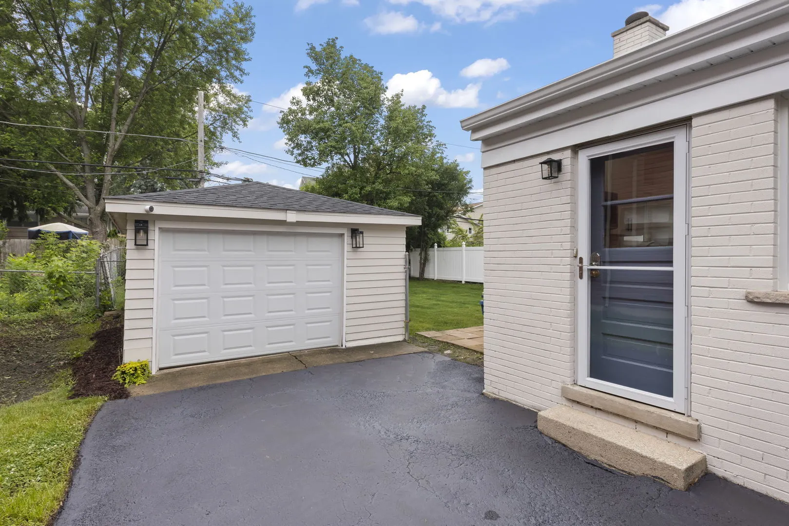 5244 Benton Avenue IL