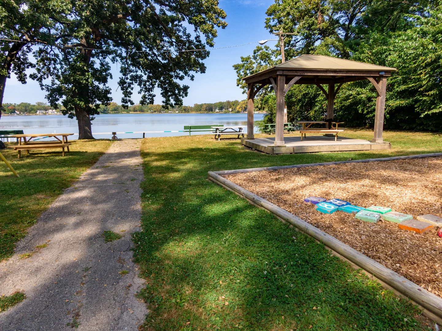 276 Hickory Lane IL