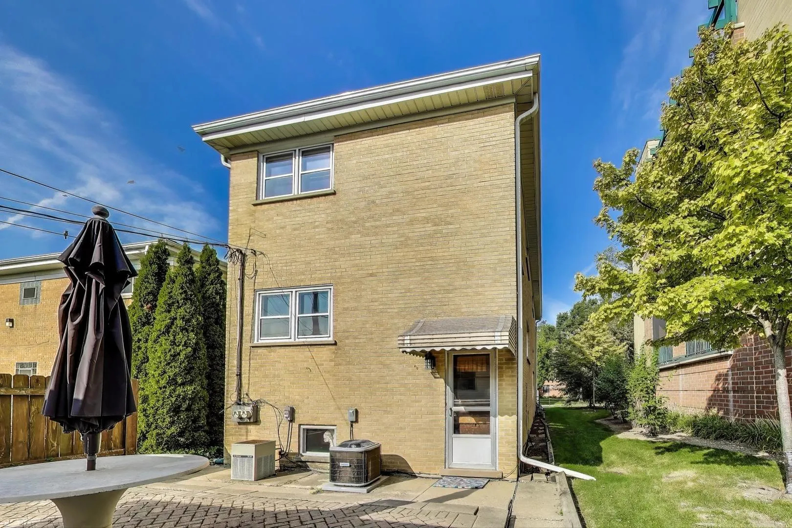 103 N CLIFTON Avenue IL