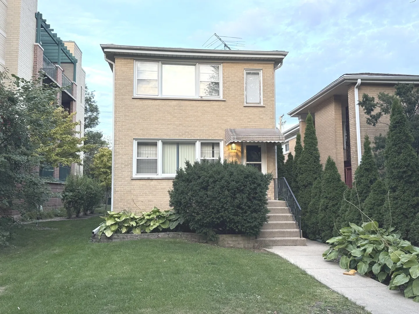 103 N CLIFTON Avenue IL