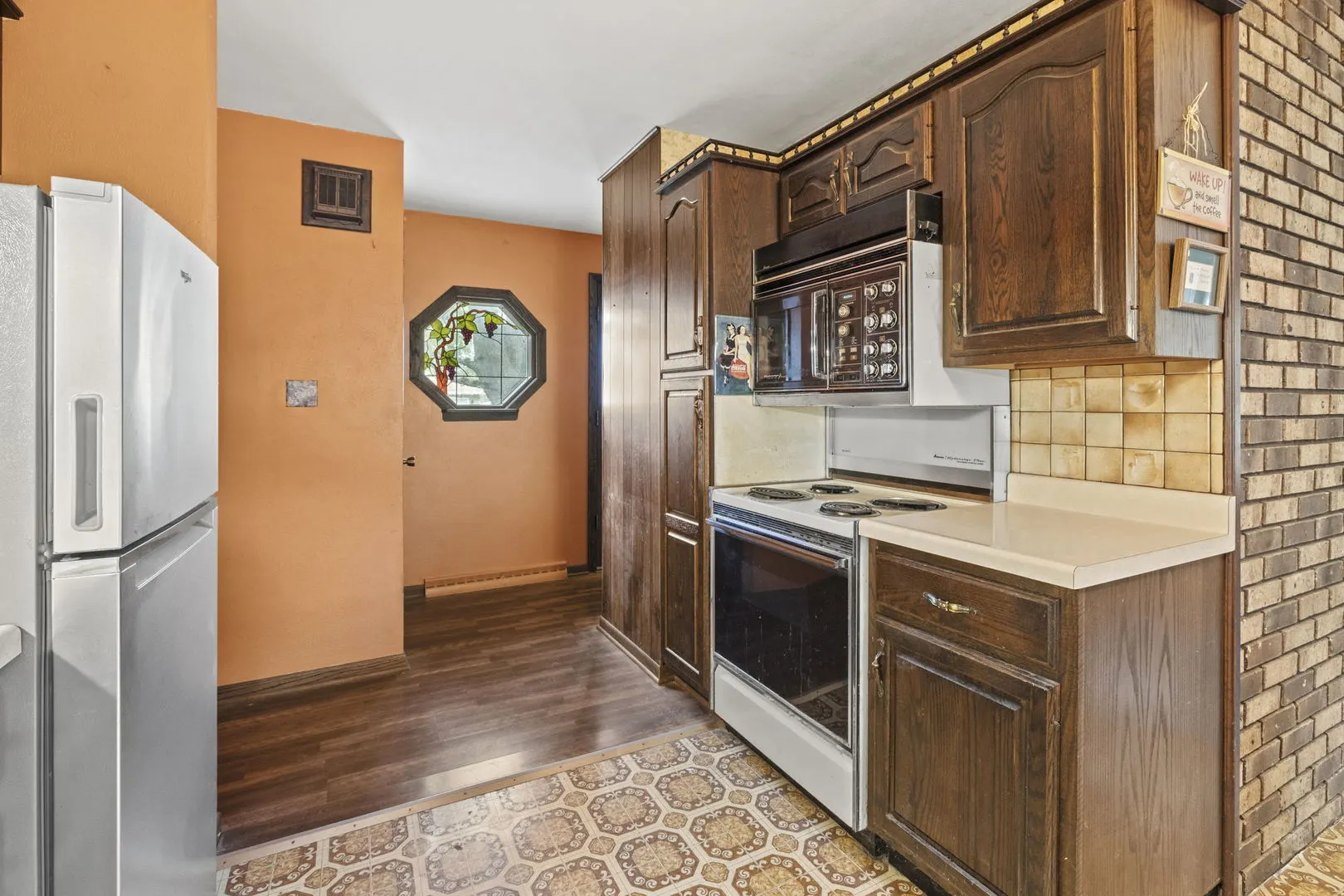 1430 S Blackhawk Avenue IL