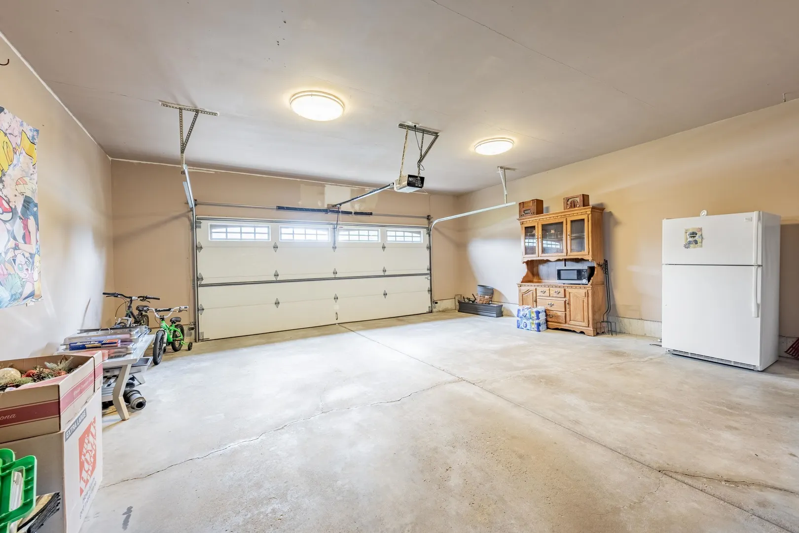 450 Kingston Drive IL