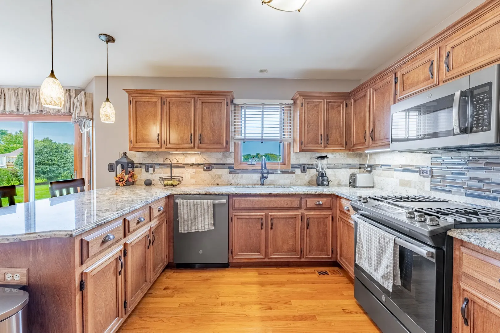 450 Kingston Drive IL