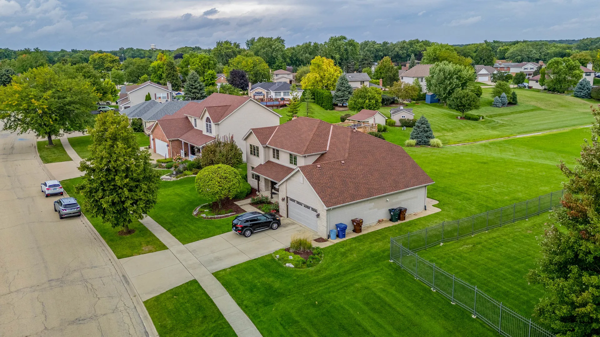 450 Kingston Drive IL