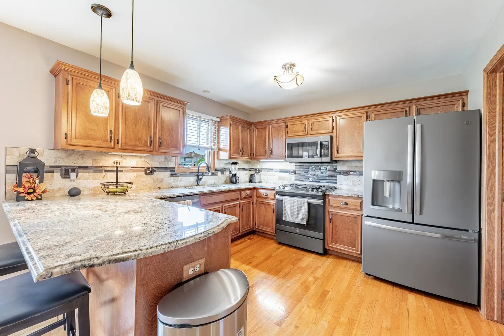 450 Kingston Drive IL