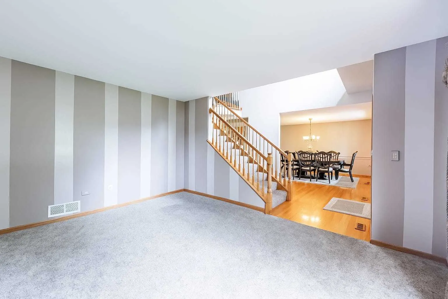 450 Kingston Drive IL