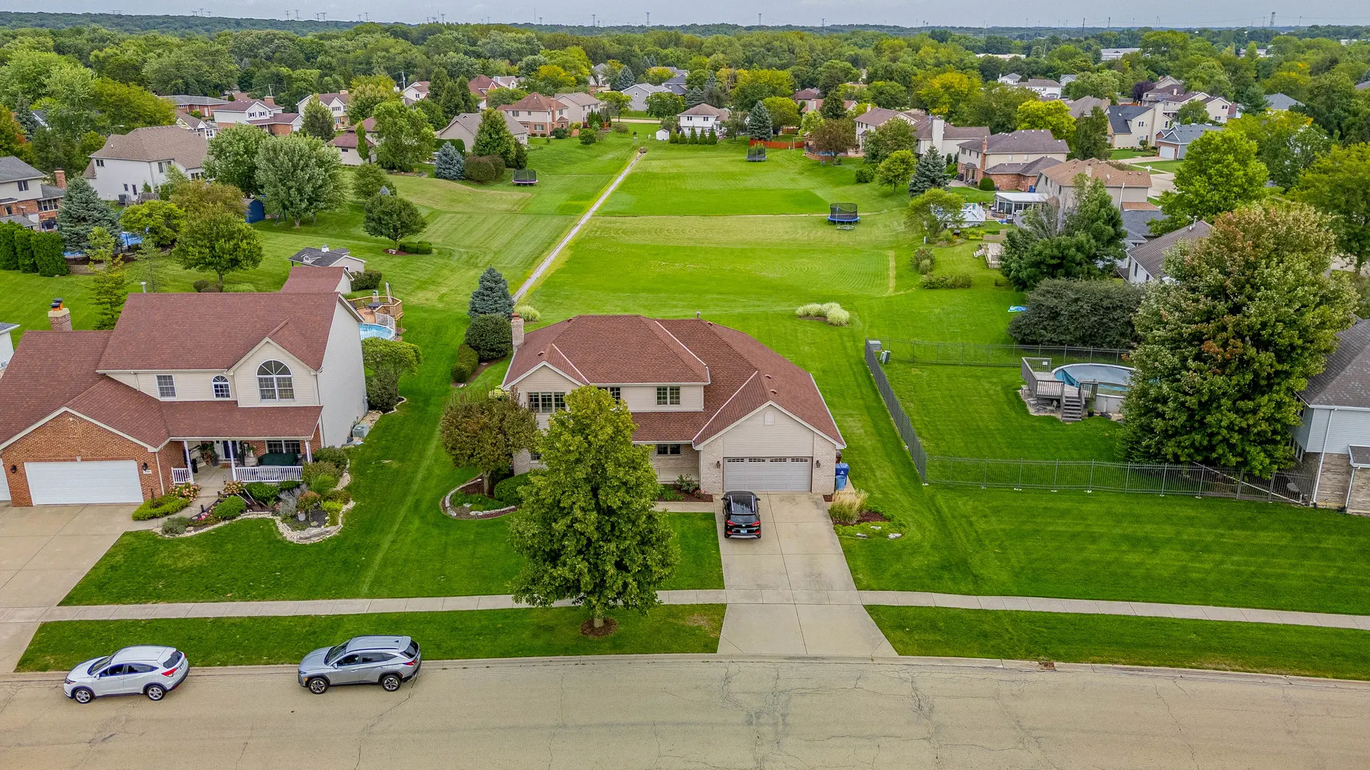 450 Kingston Drive IL