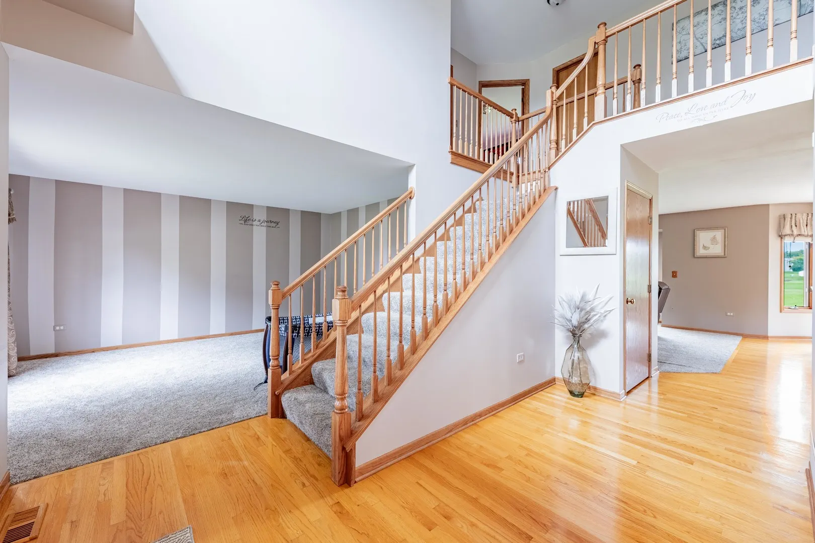 450 Kingston Drive IL