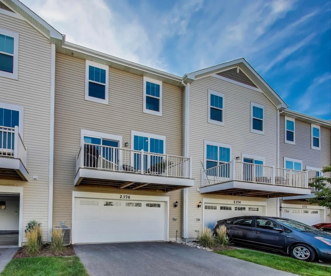2376 Southwind Boulevard IL