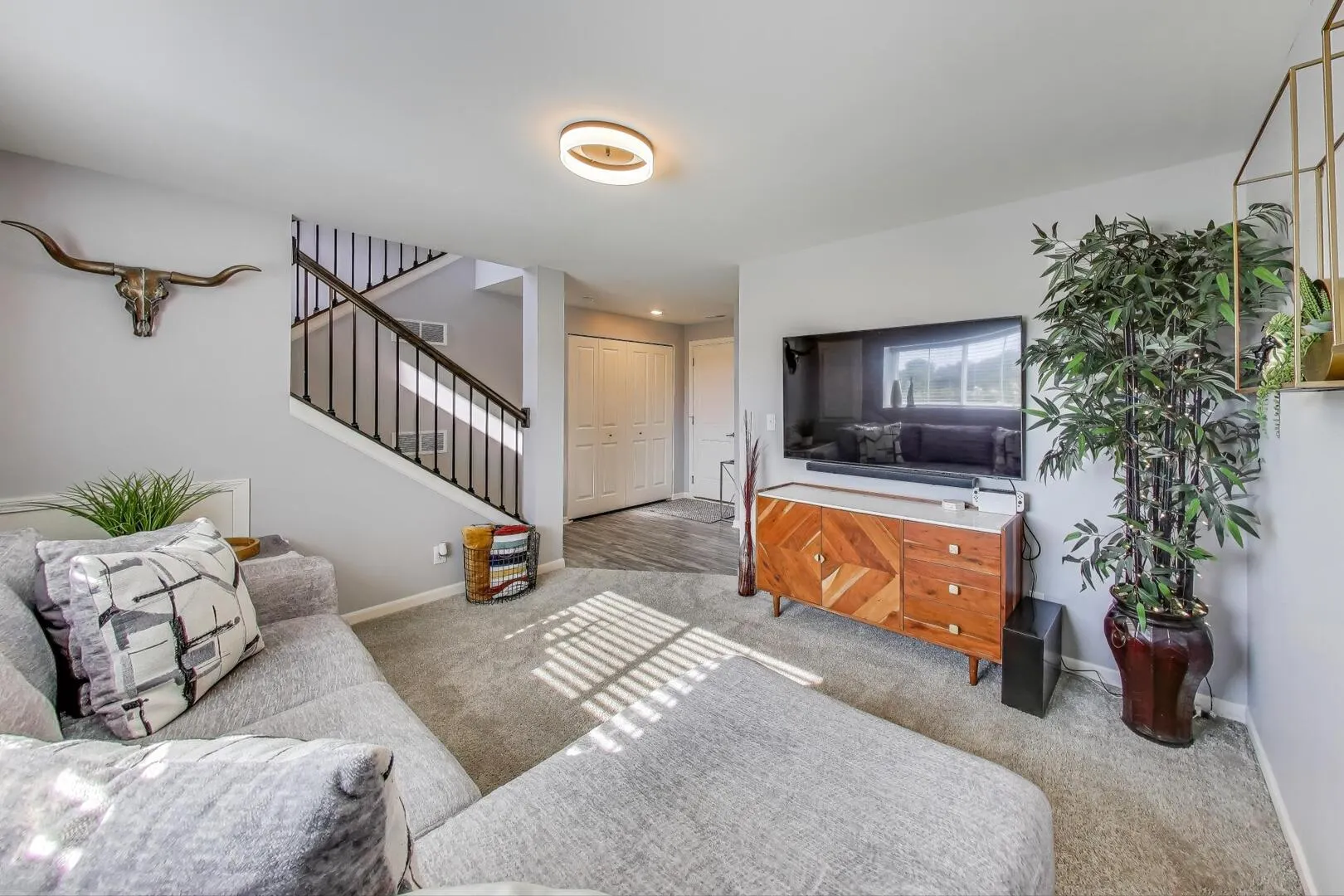 2376 Southwind Boulevard IL