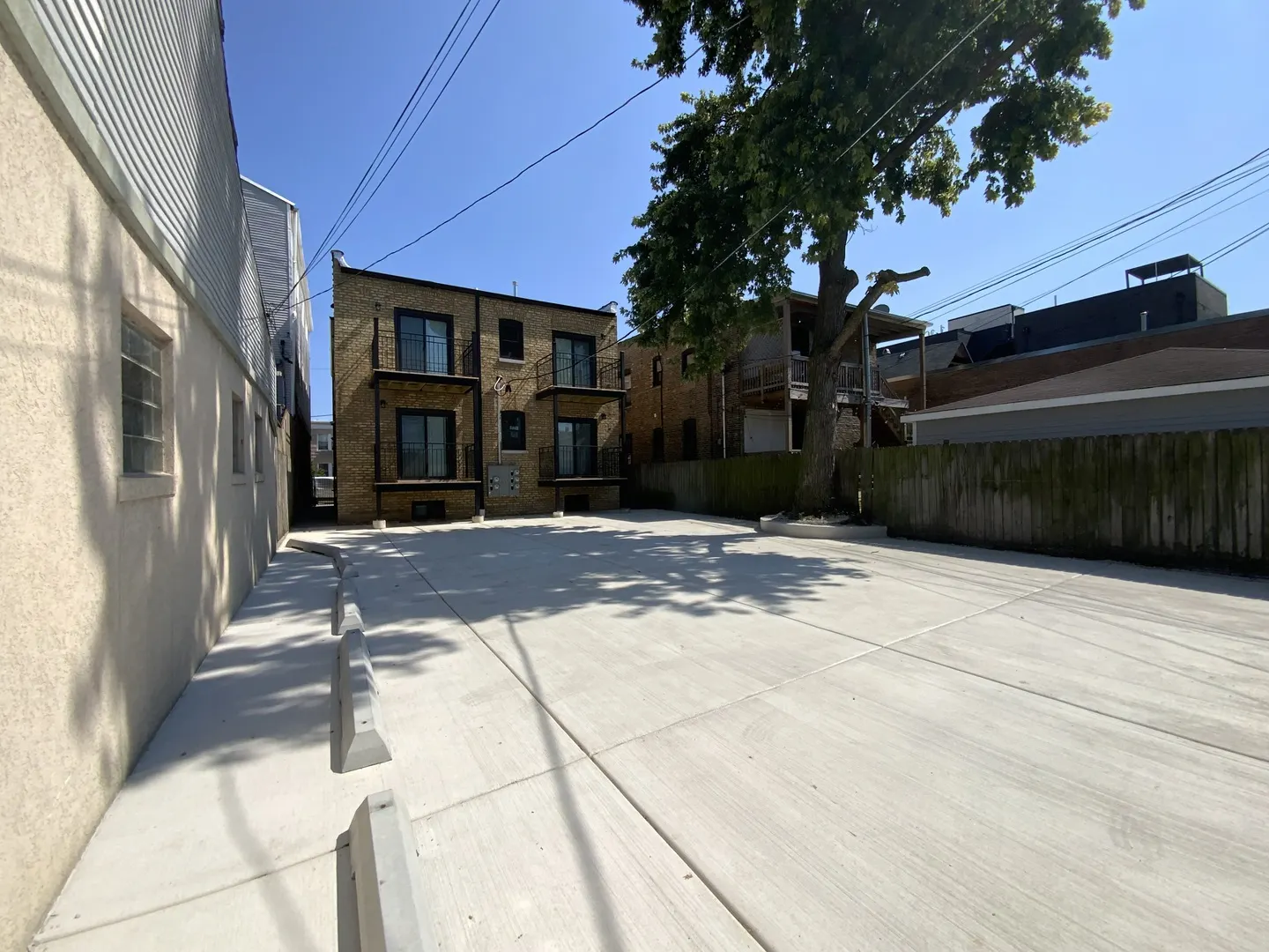 3014 N California Avenue 2FE IL