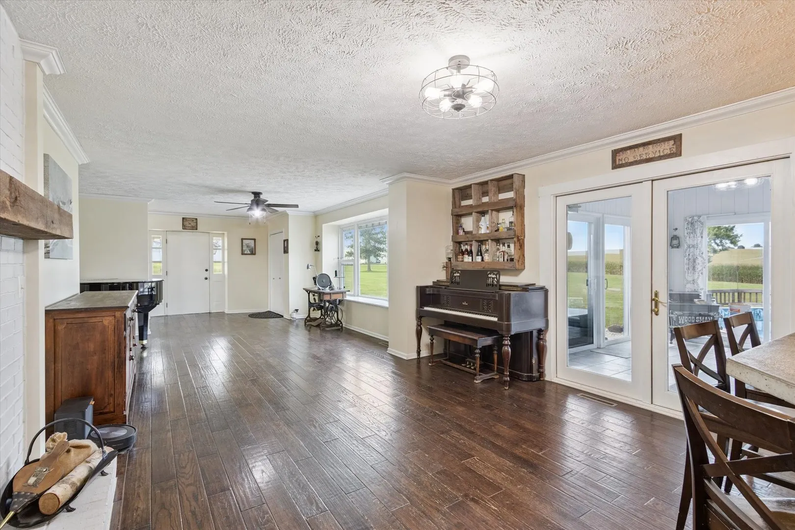 8548 E Edwardsville Road IL
