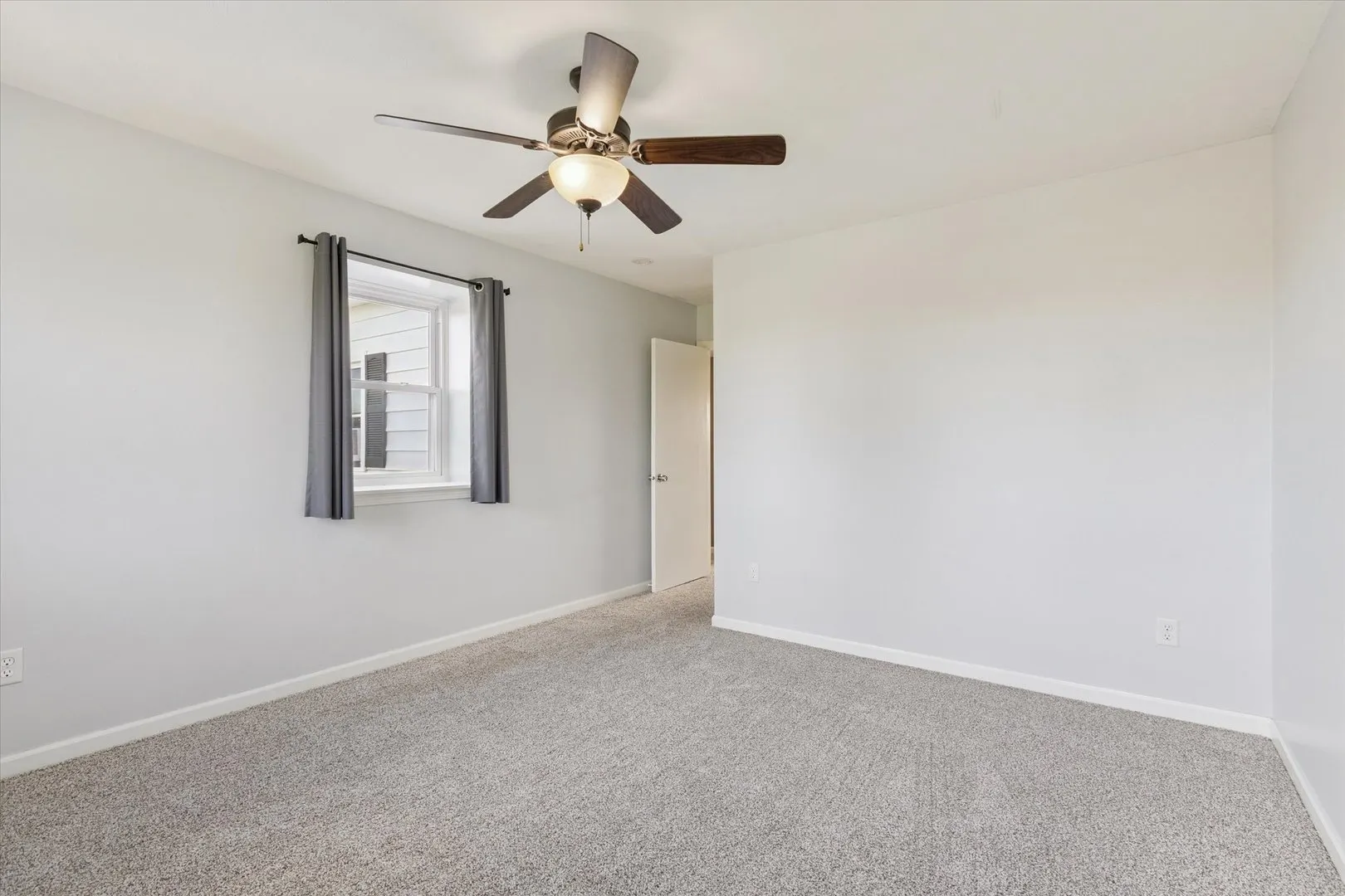 8548 E Edwardsville Road IL