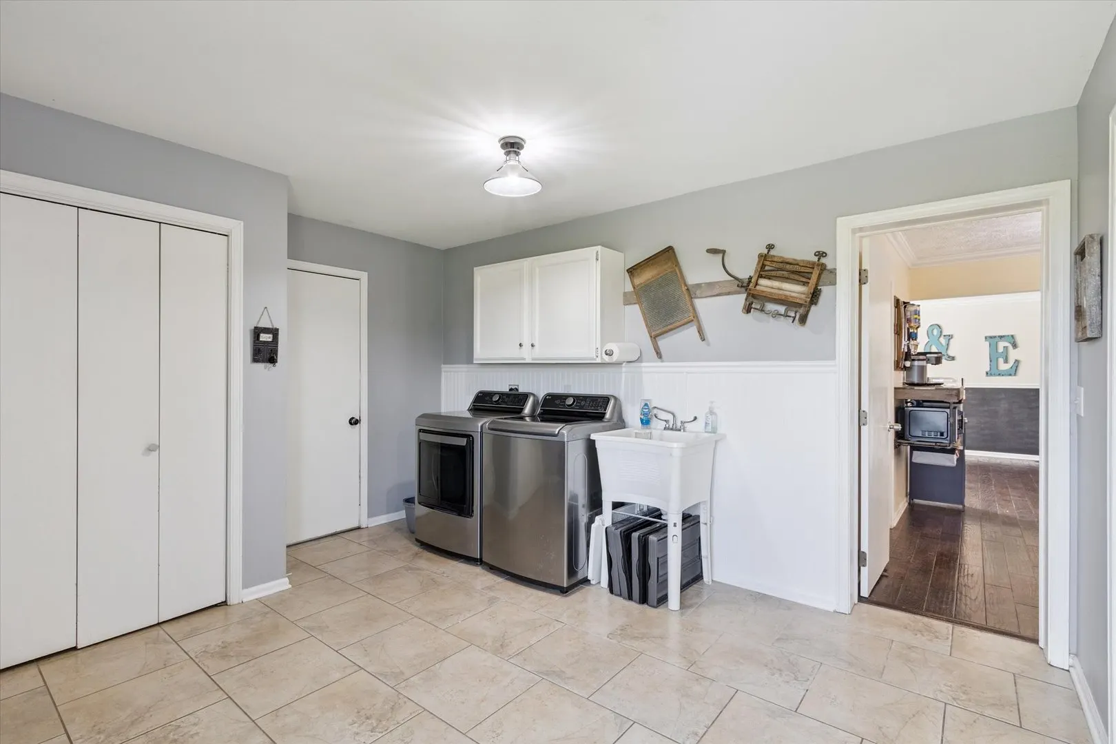 8548 E Edwardsville Road IL
