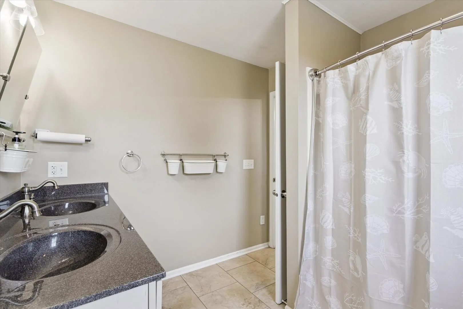 8548 E Edwardsville Road IL