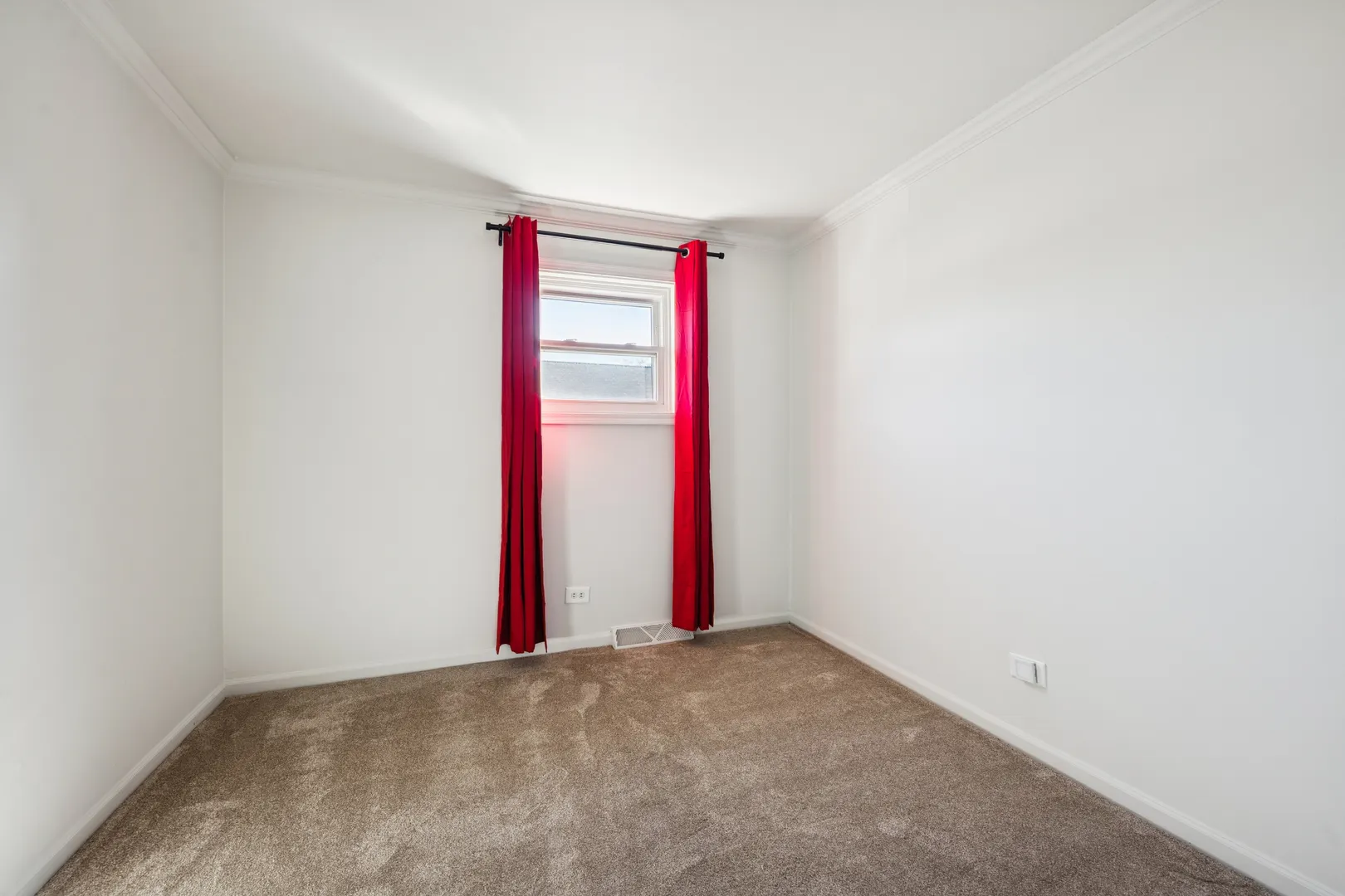 221 Linn Court D IL