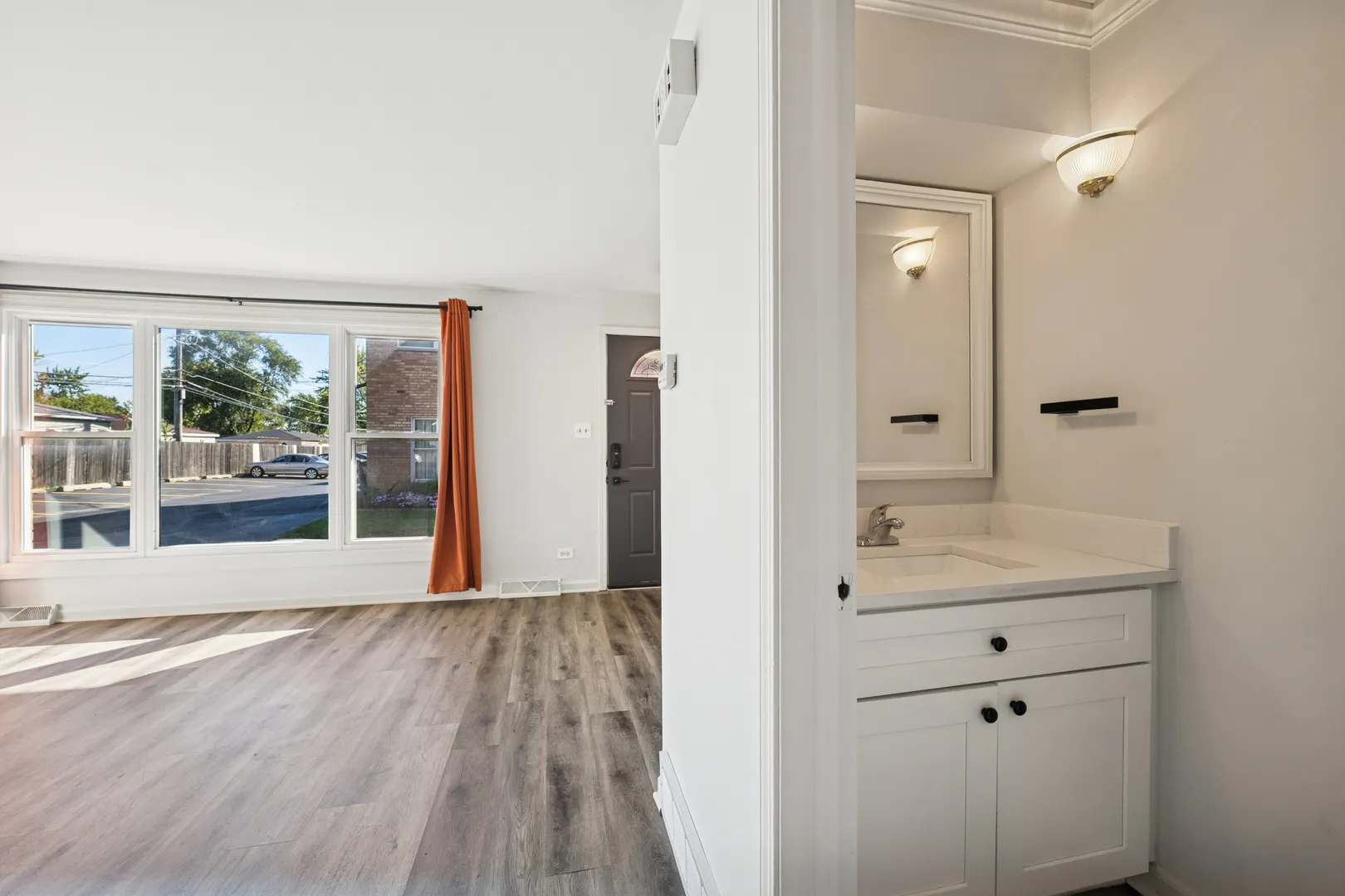 221 Linn Court D IL