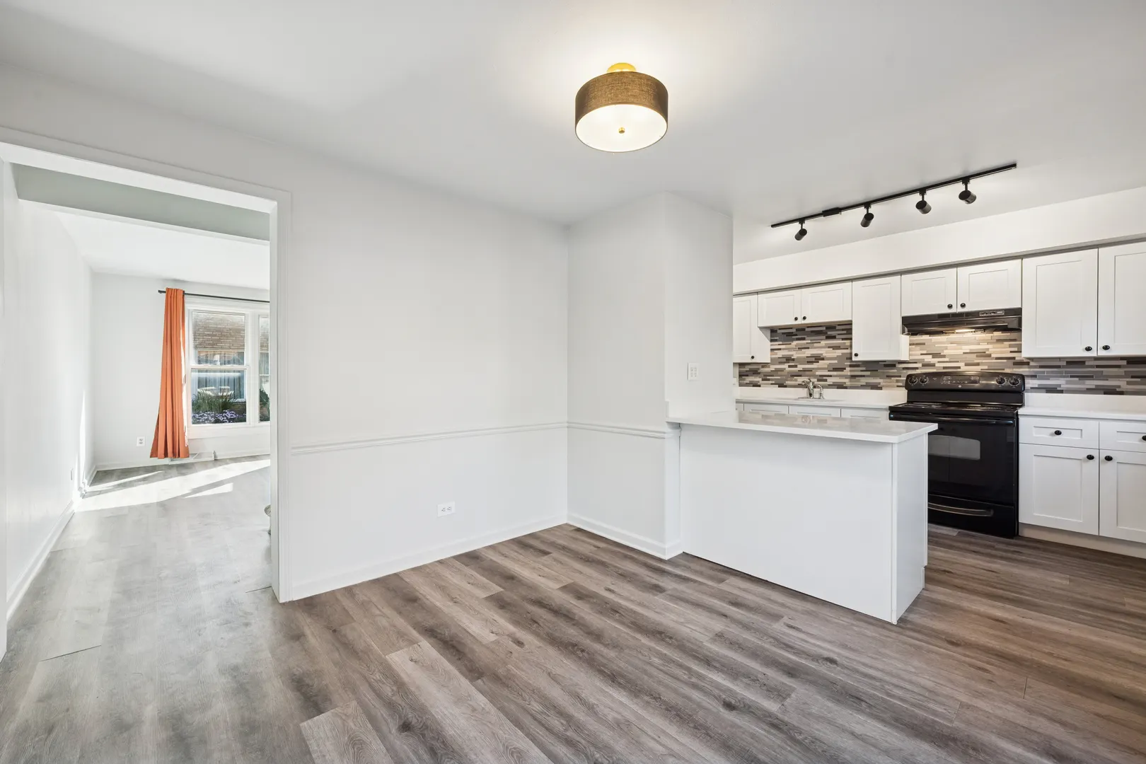 221 Linn Court D IL