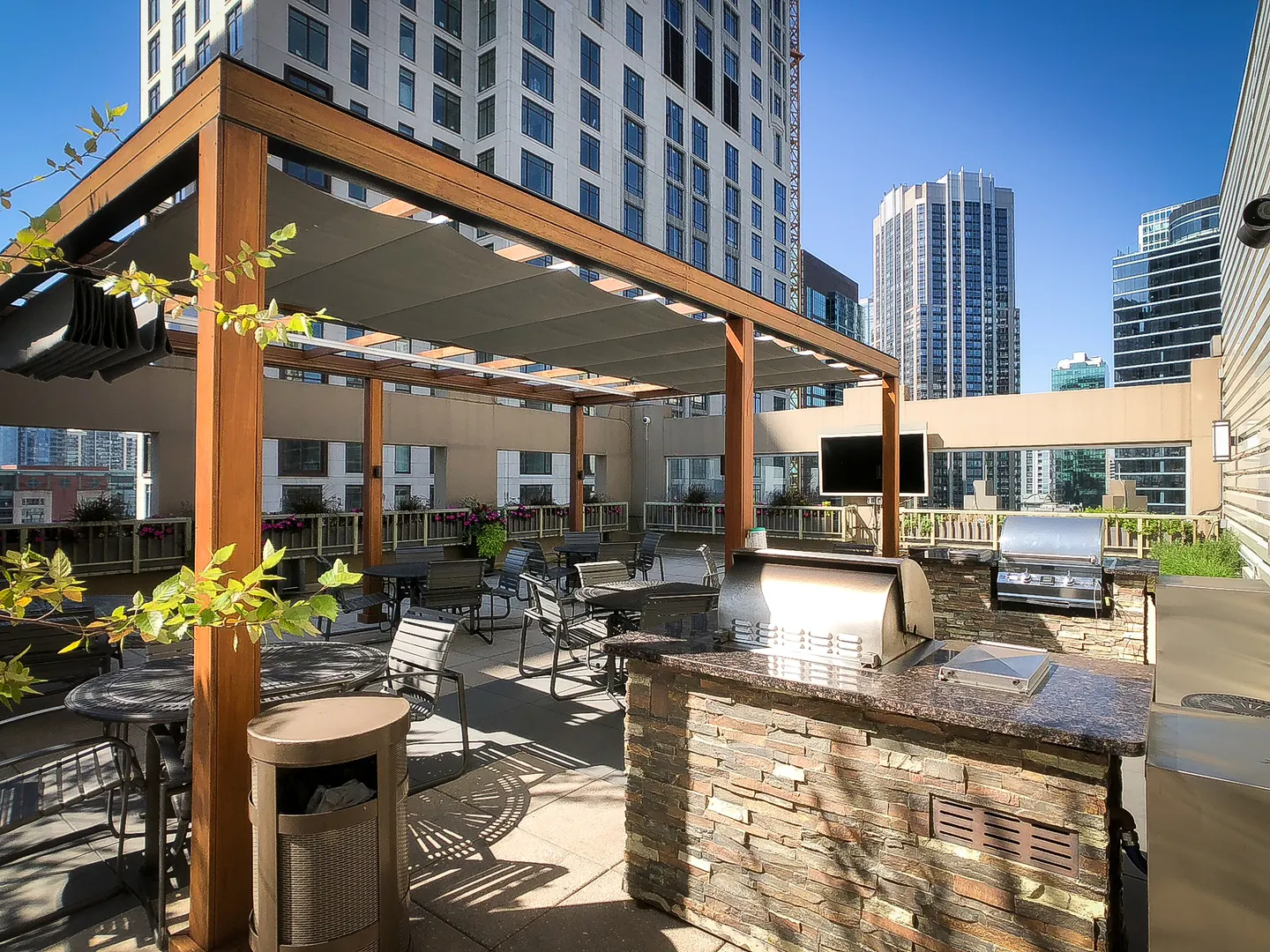 530 N LAKE SHORE Drive 1909 IL