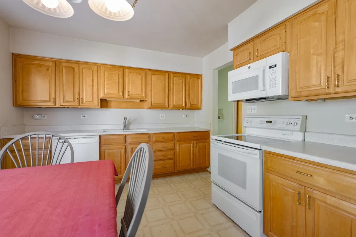 522 Edgewood Lane IL