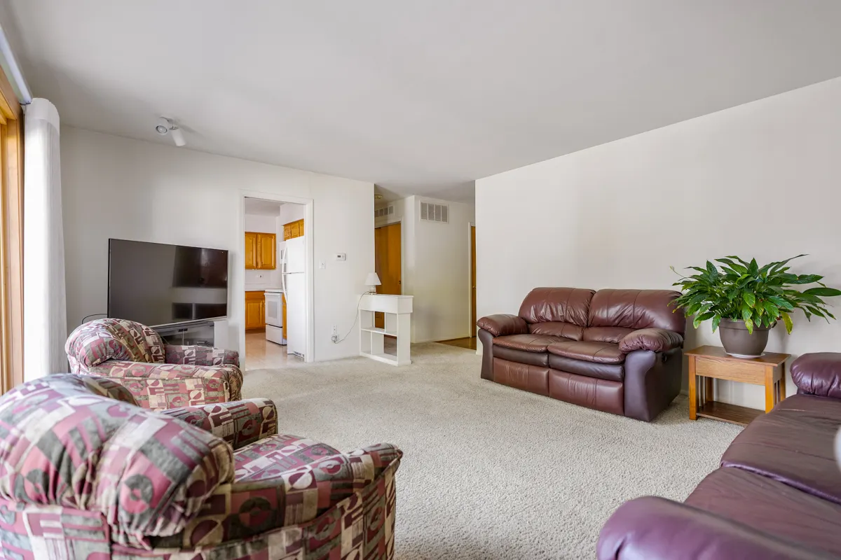 522 Edgewood Lane IL