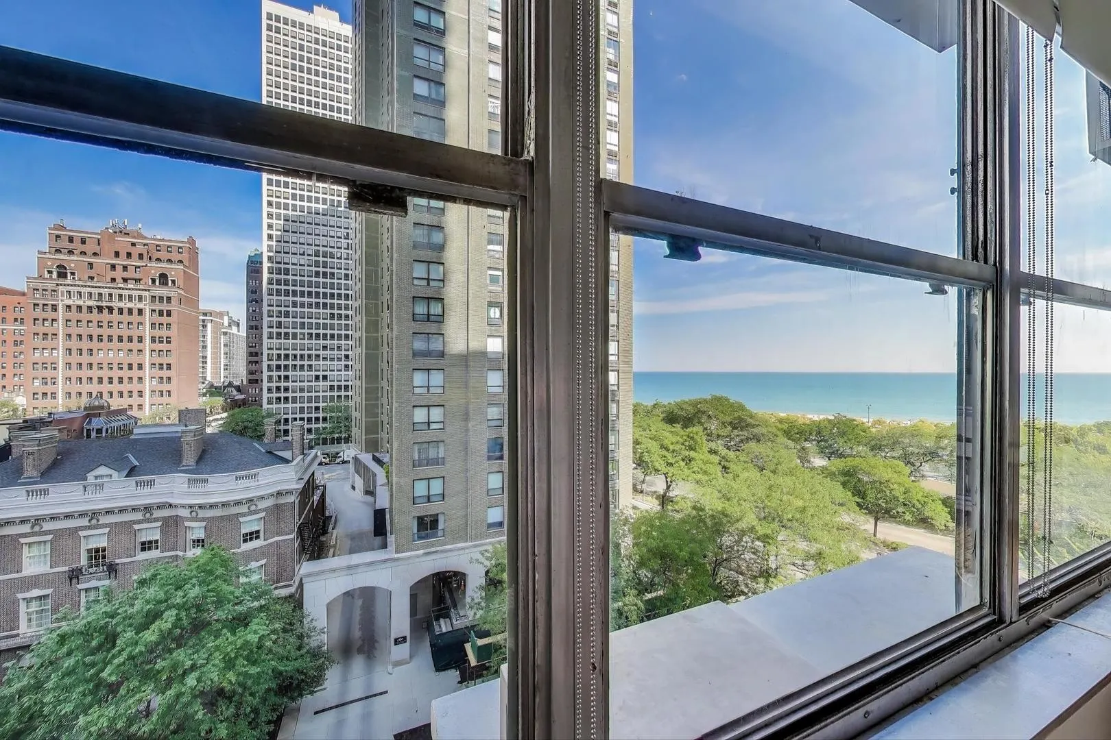 1000 N Lake Shore Drive 804 IL