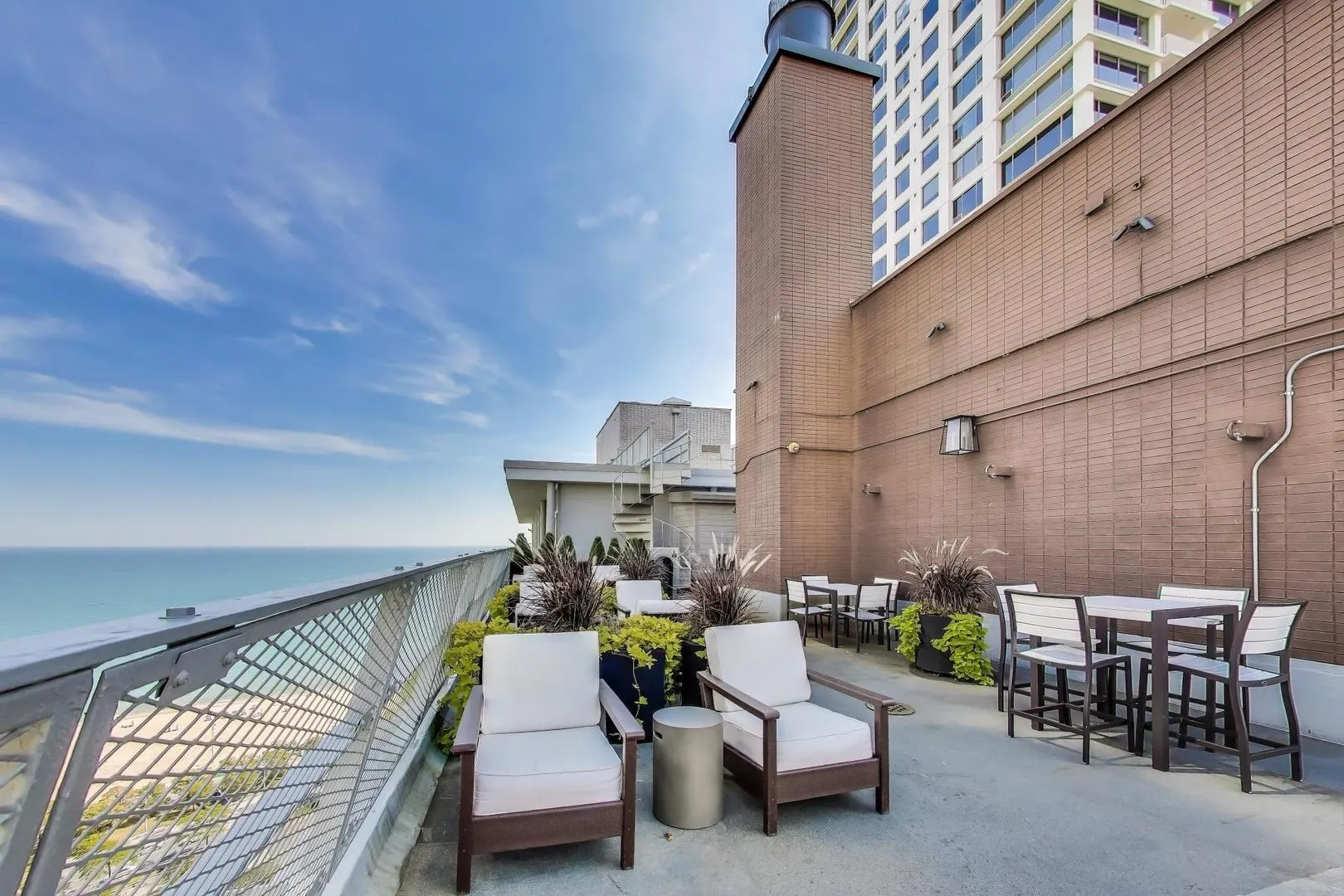 1000 N Lake Shore Drive 804 IL