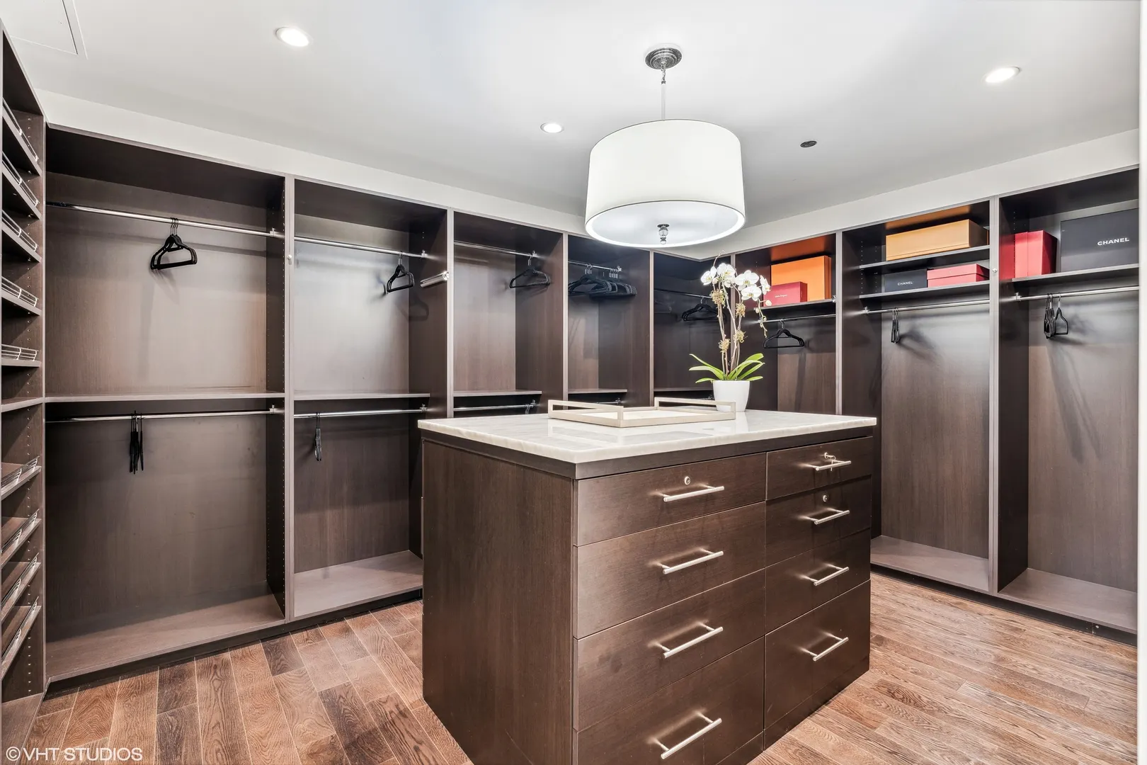 11 E Walton Street 4202 IL