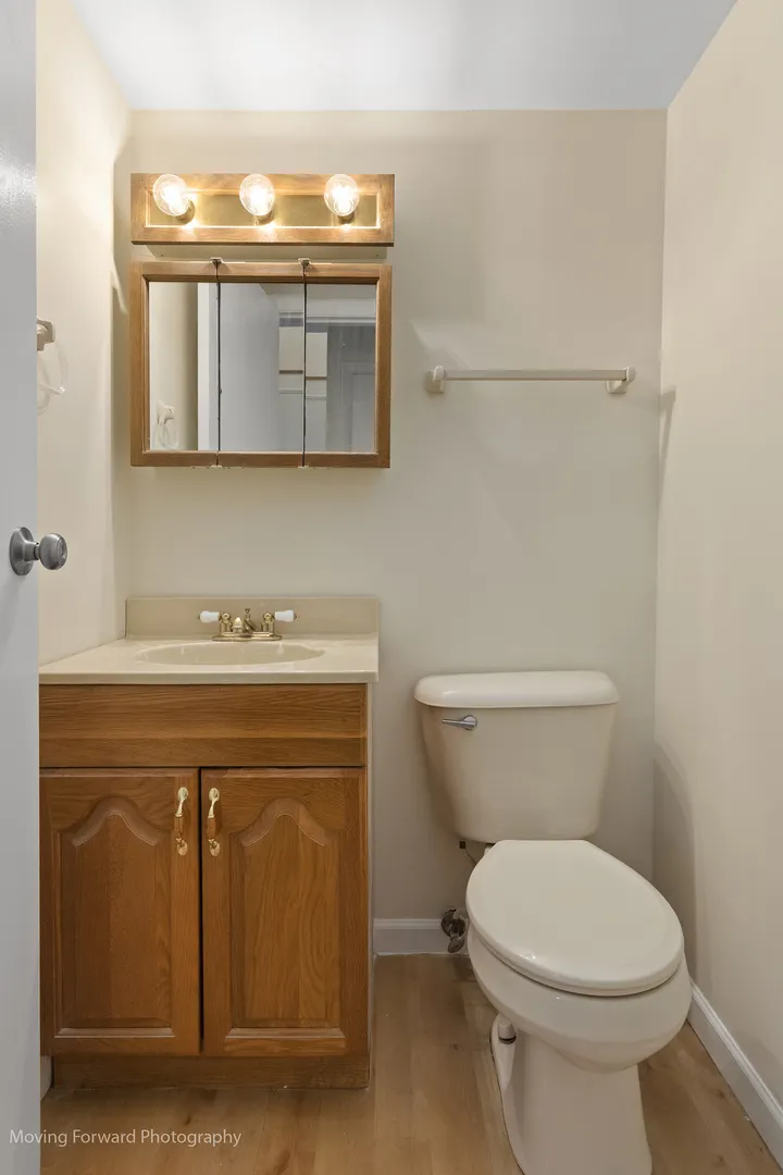 25 W Wrightwood Avenue IL