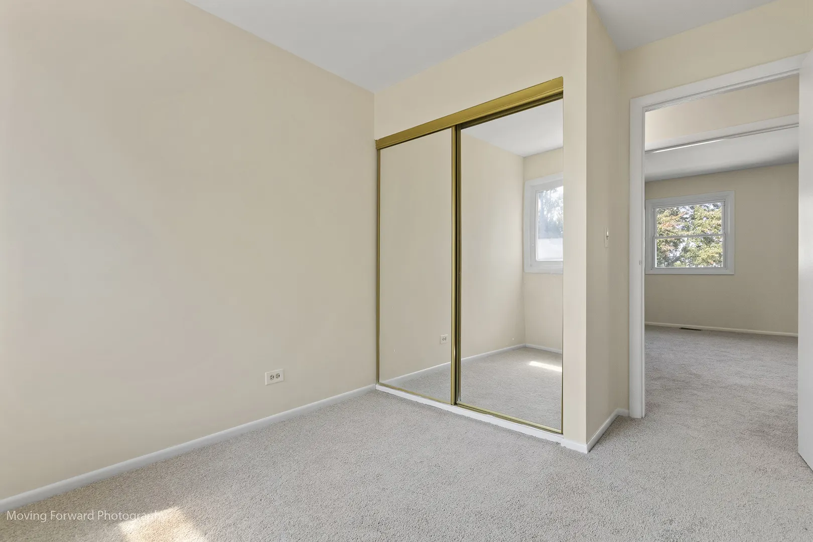 25 W Wrightwood Avenue IL