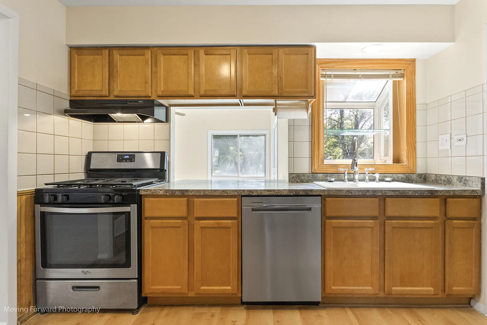 25 W Wrightwood Avenue IL