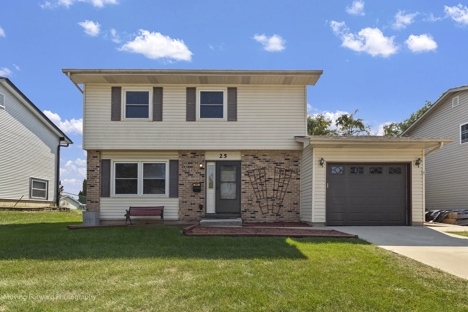 25 W Wrightwood Avenue IL