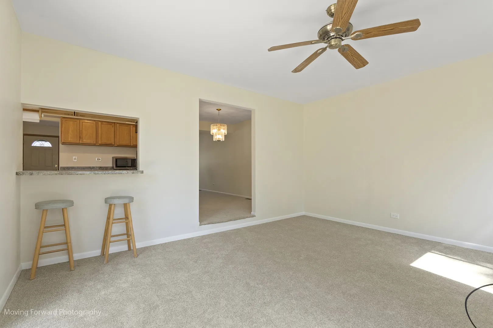 25 W Wrightwood Avenue IL