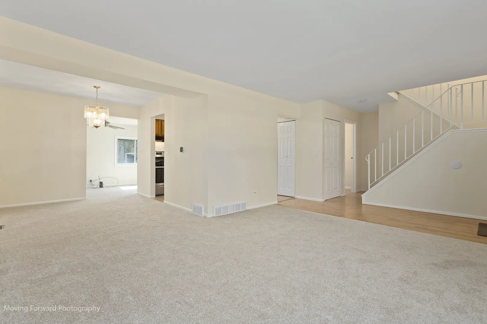 25 W Wrightwood Avenue IL