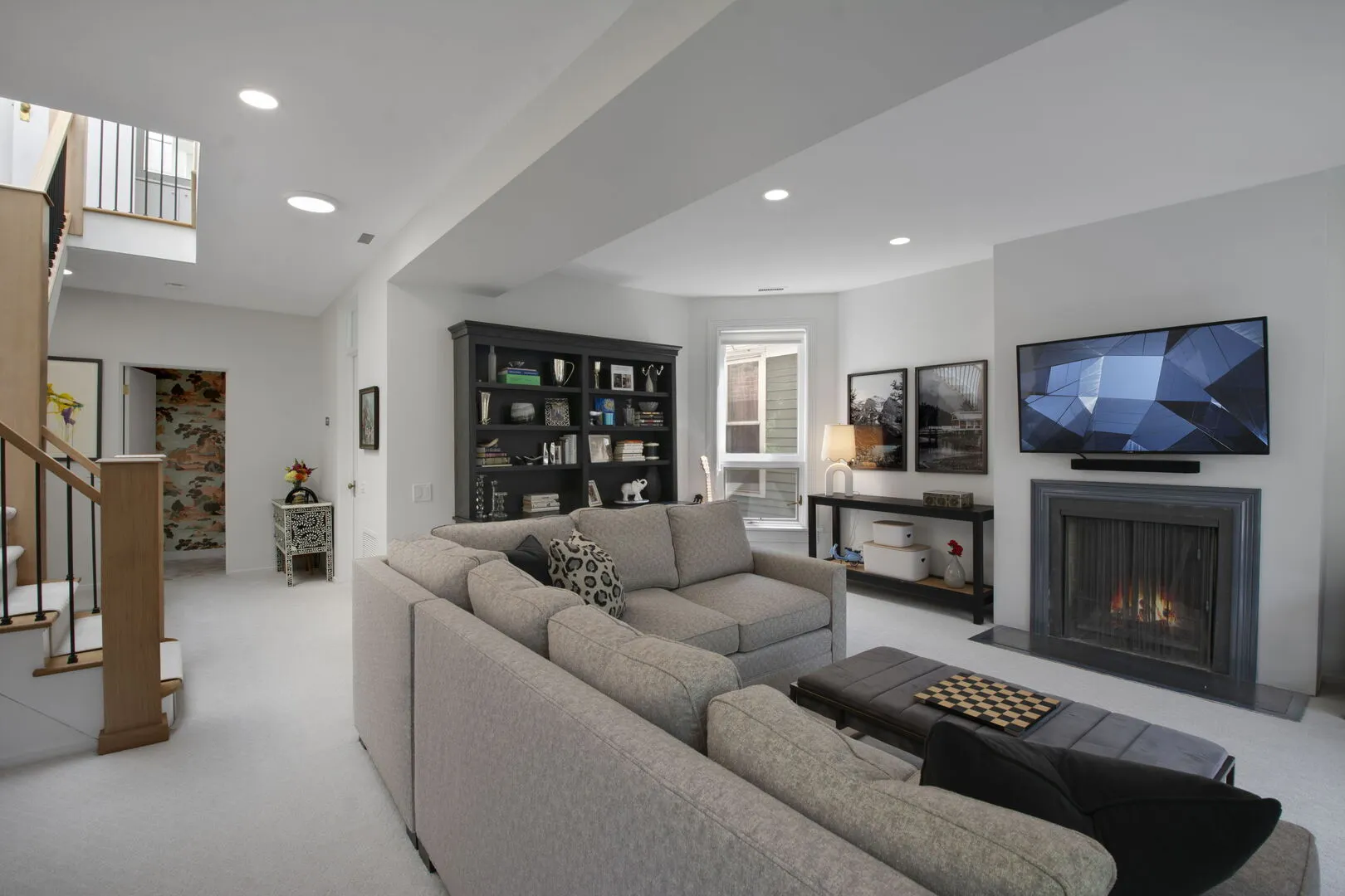 2249 N Geneva Terrace IL