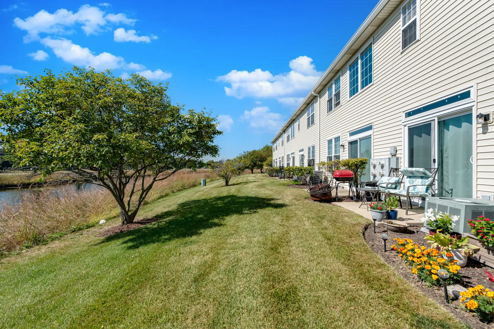 24043 W Pear Tree Circle IL