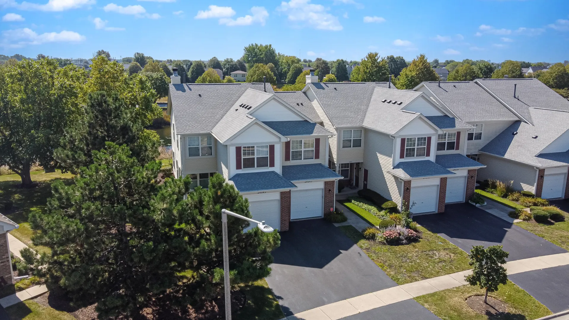 24043 W Pear Tree Circle IL
