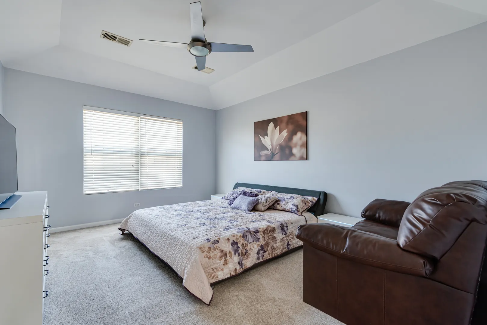 24043 W Pear Tree Circle IL