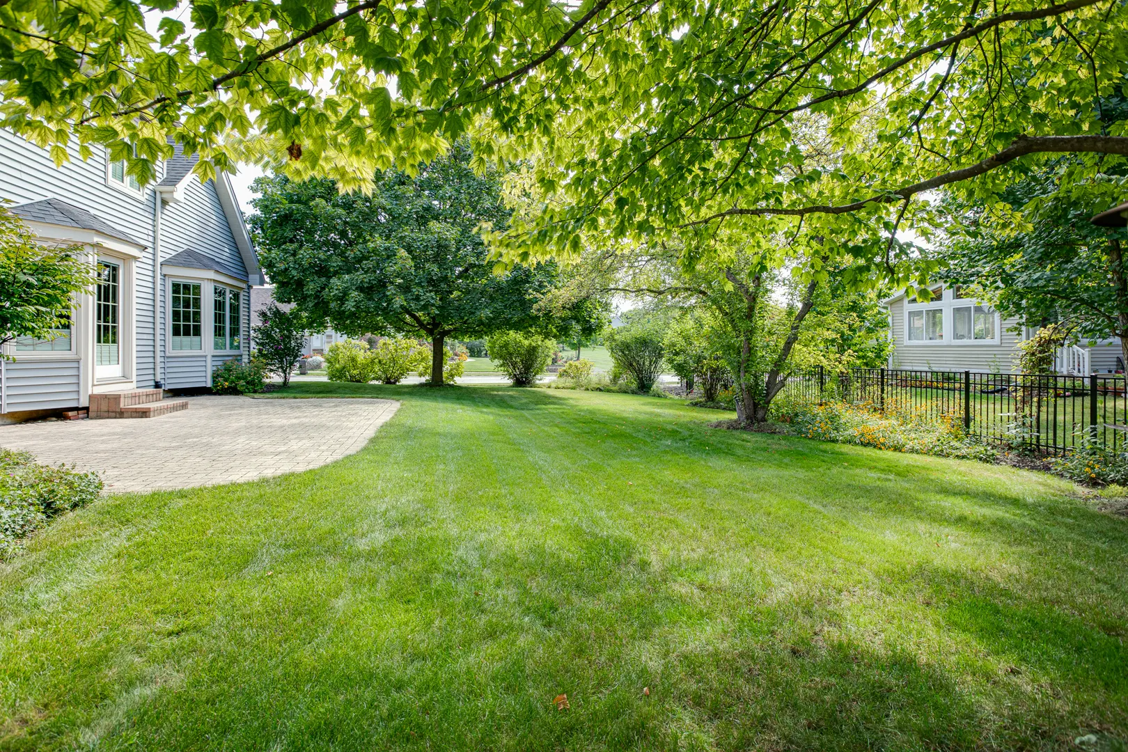 27W277 Waterford Drive IL